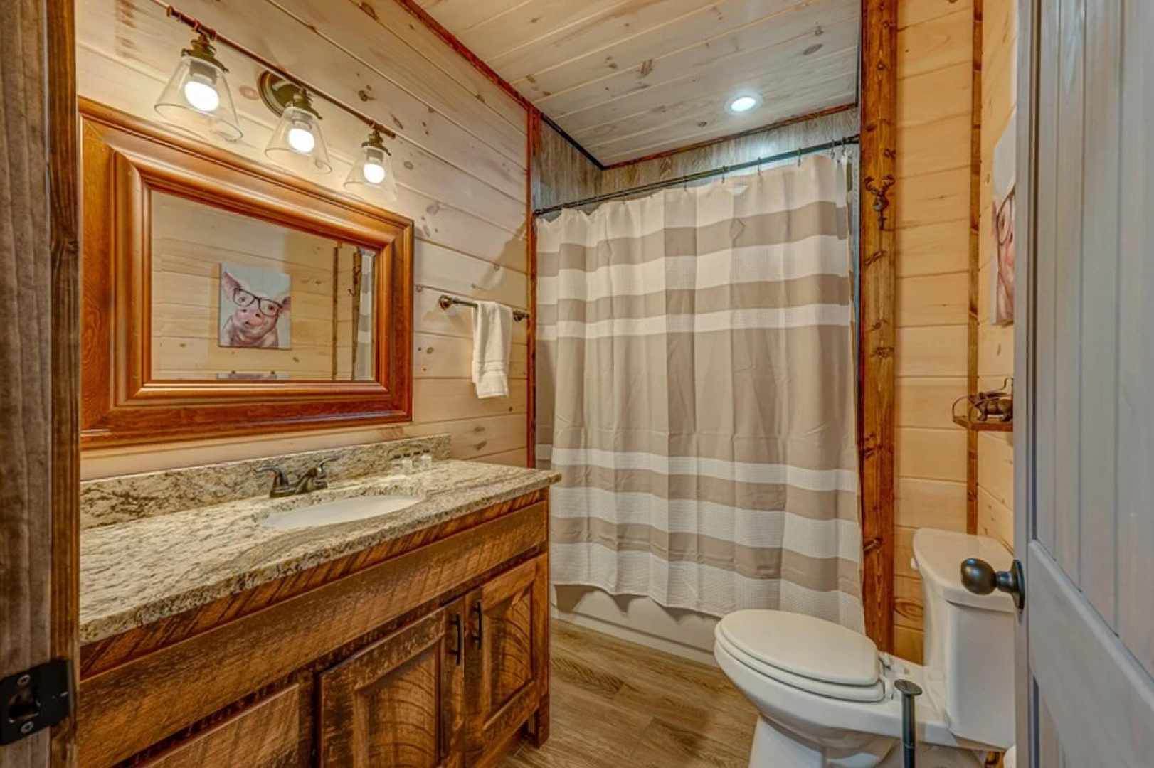 Blue Moon Lodge by Escape to Blue Ridge