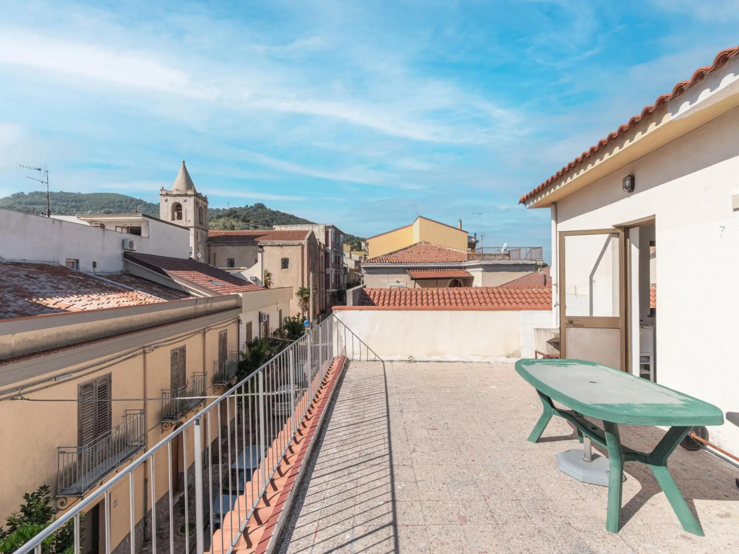 Snug holiday home in Mirto with a private terrace