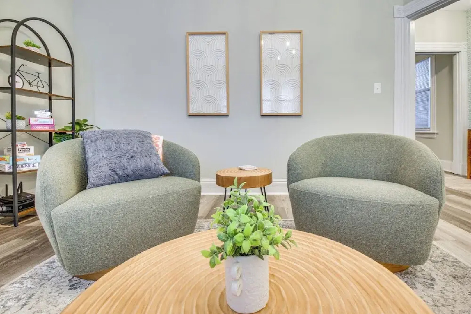 2 Mi to Dtwn Cincinnati: Home w/ Fenced Yard!