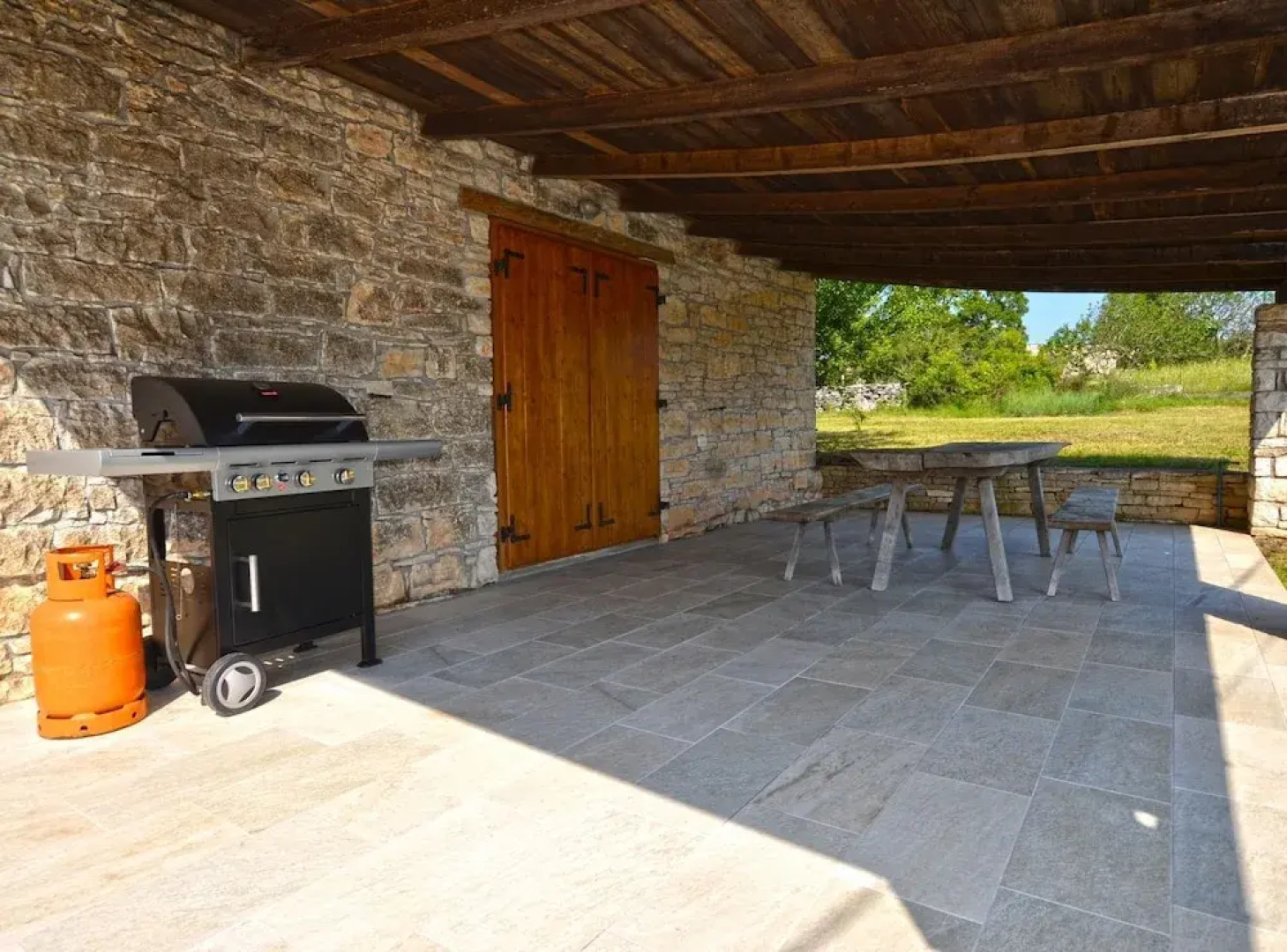 Majestic Rustical Kanfanar Villa With Pool