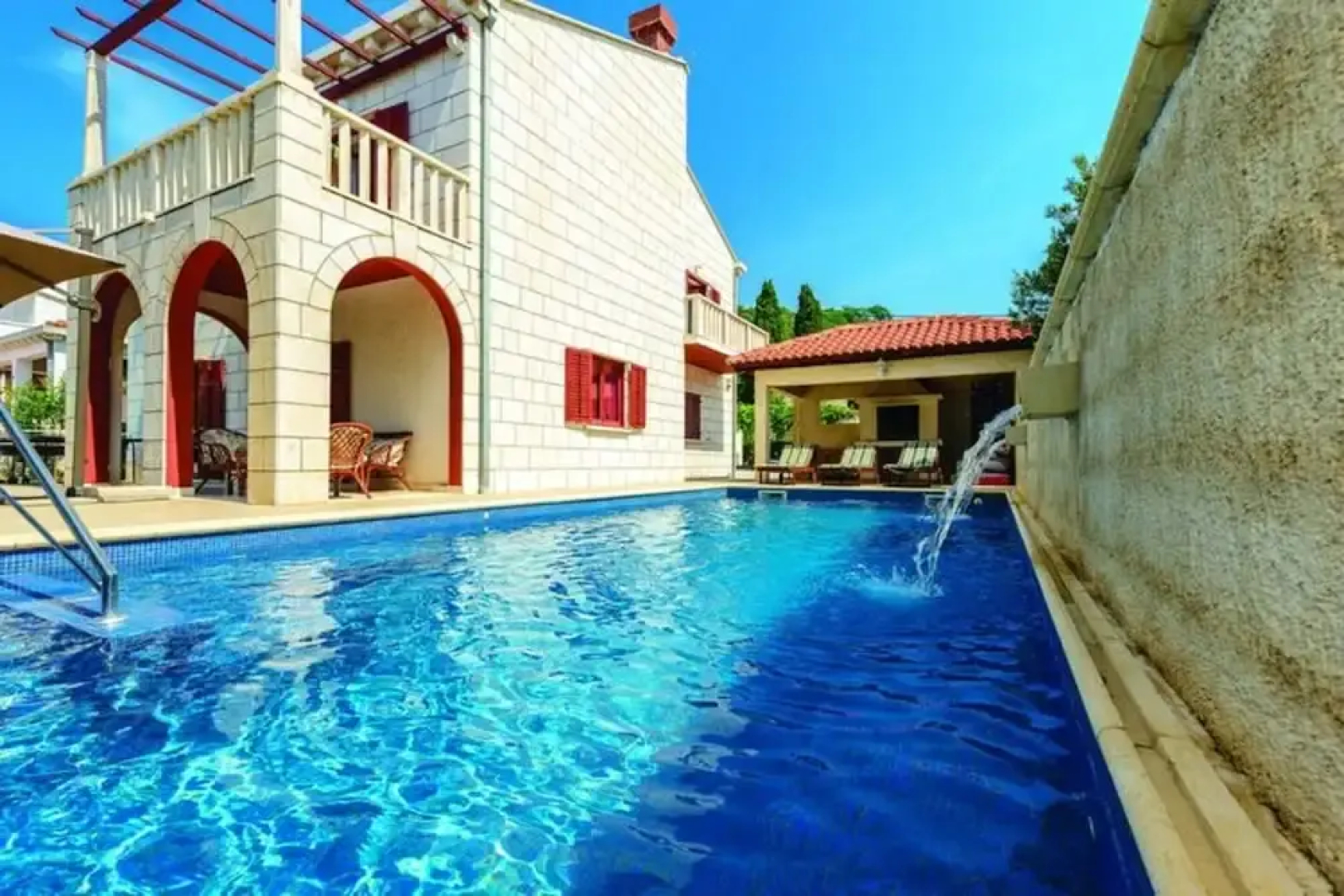 Villa Anka - Five-bedroom Villa With Terrace and Swimming Pool