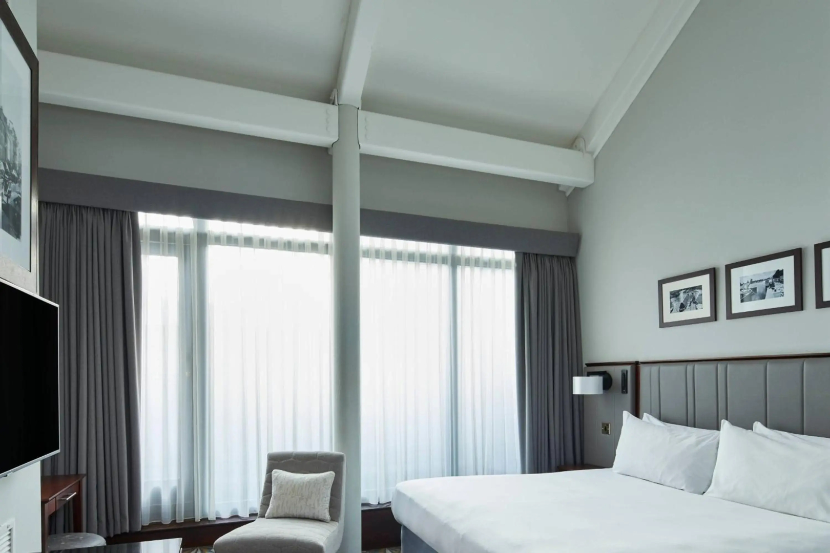 Manchester Marriott Victoria & Albert Hotel