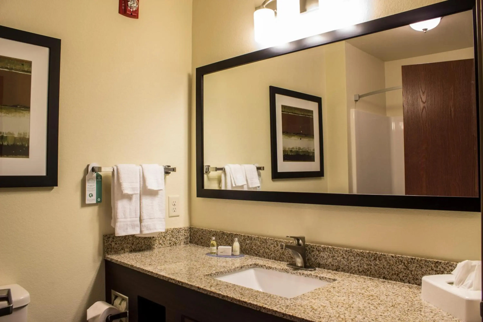 Cobblestone Hotel & Suites – Chippewa Falls