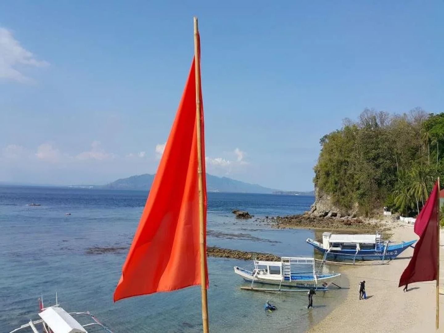 La Laguna Beach Club & Dive Center