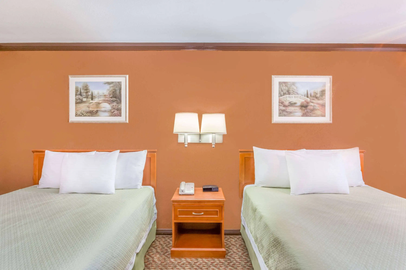 Days Inn by Wyndham Bishop