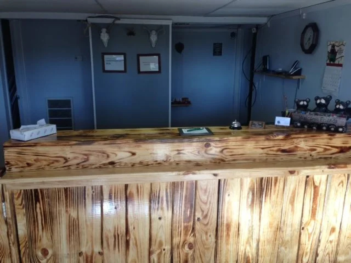 Sportsman Inn and Suites