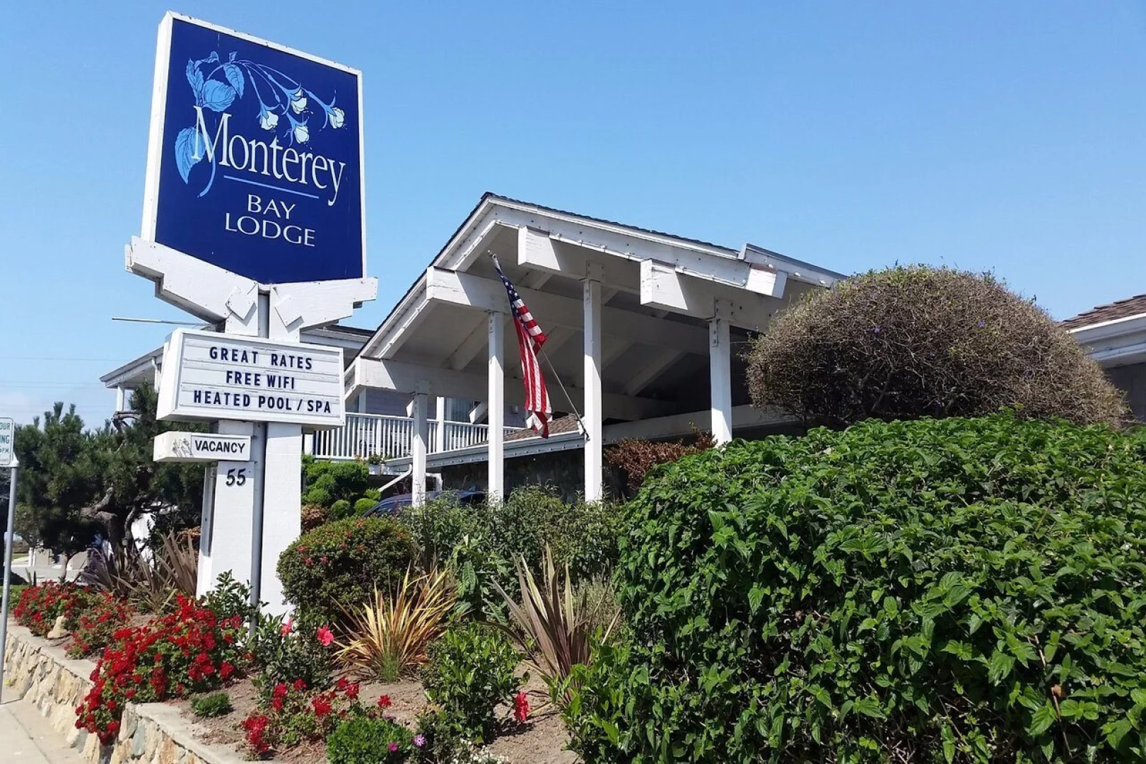 Monterey Bay Lodge