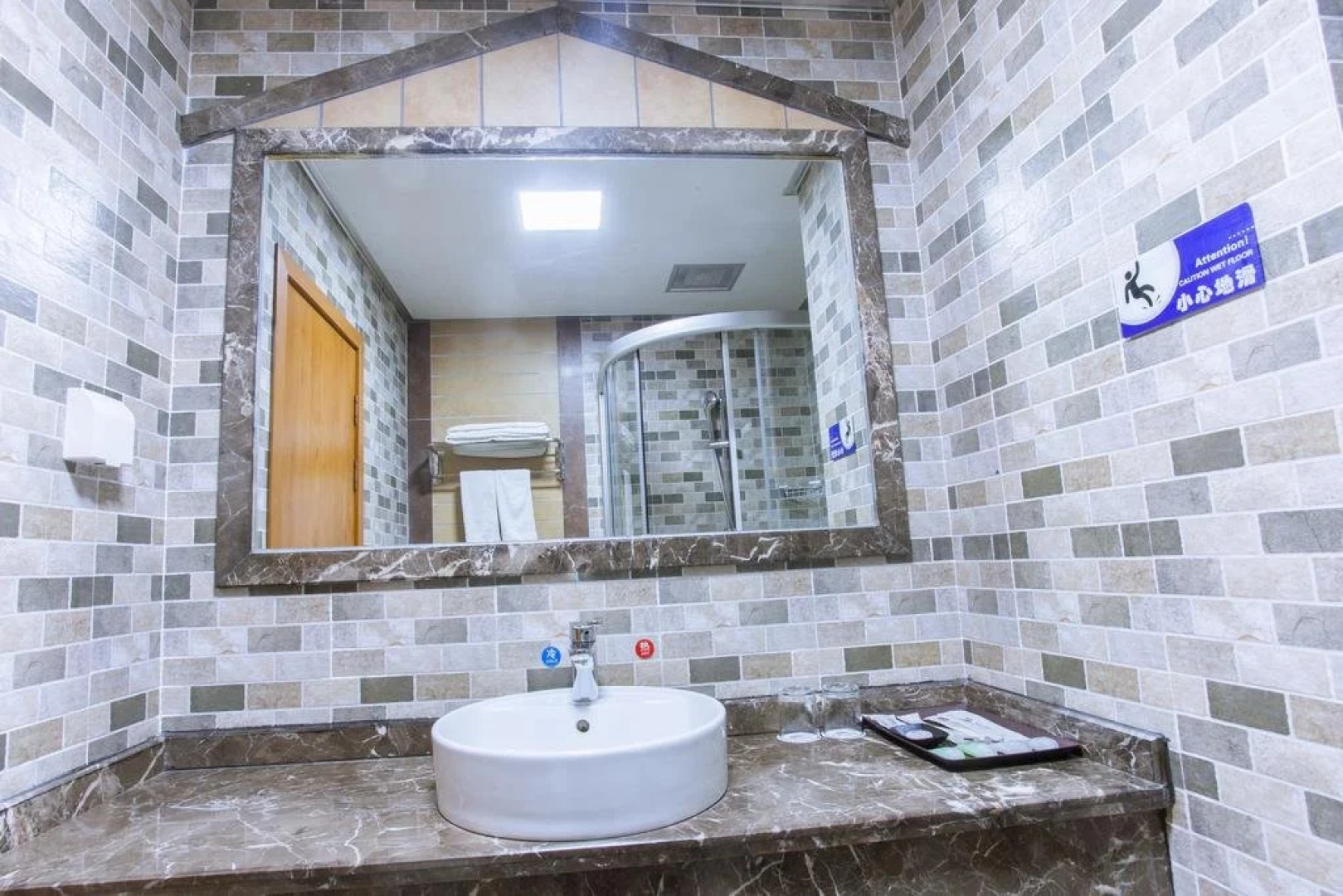 Guilin Gunanmen Hotel