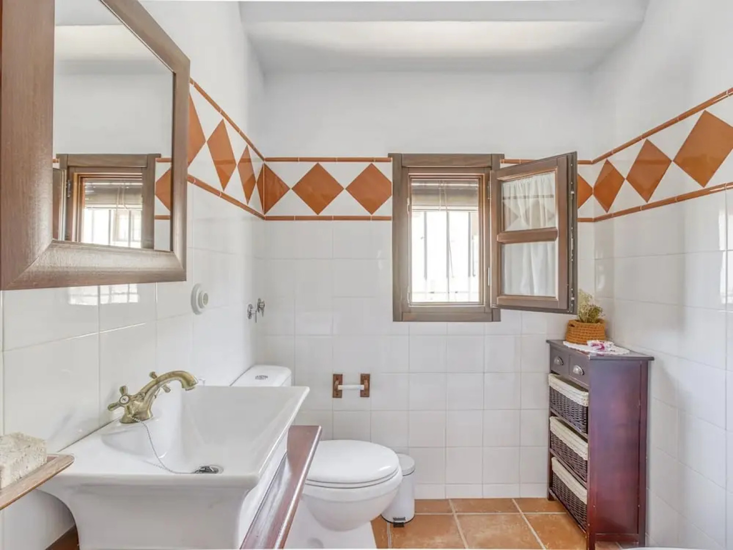 Comfy Holiday Home in Carcabuey With Patio