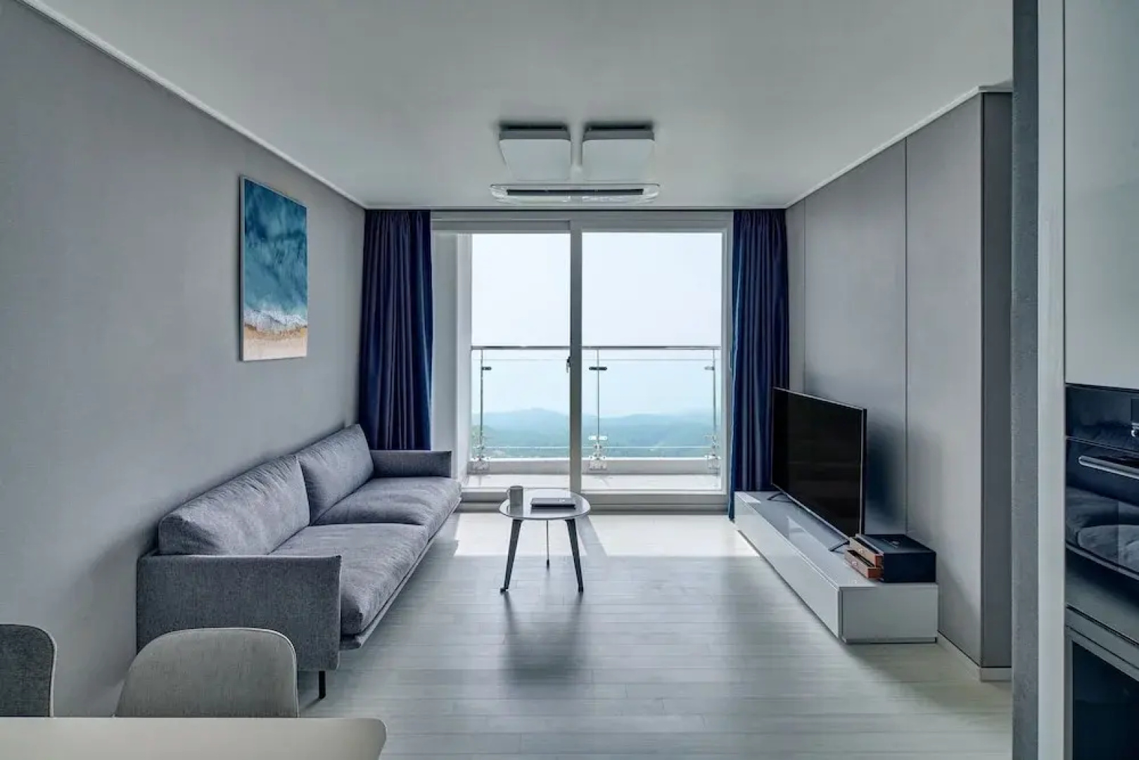 Gangneung Chonpines Ocean Suites Hotel