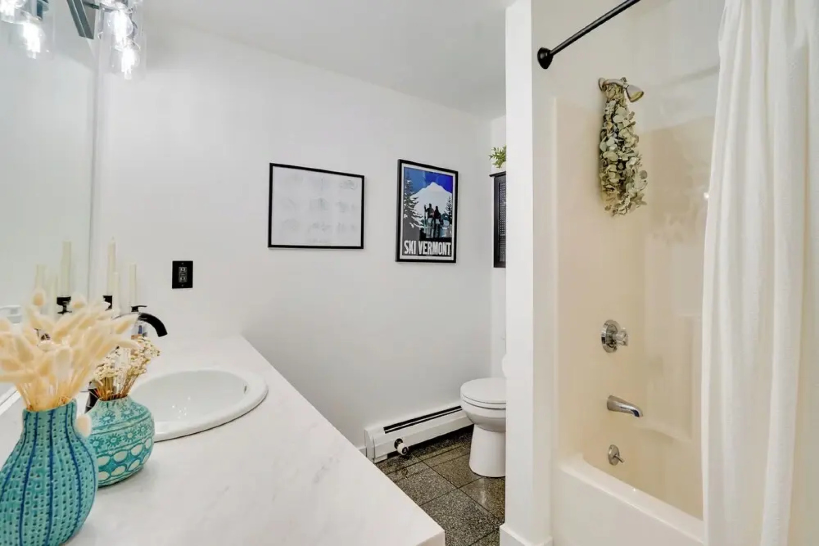 Ski-in/ski-out Magic Mountain Condo w/ Deck!