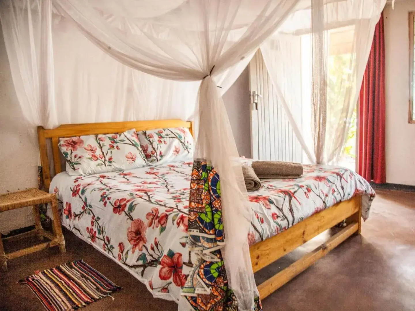 Thumbi View Lodge