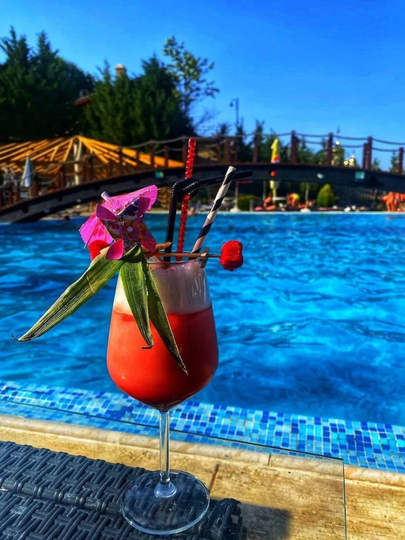 Rey Hotel & Restorant