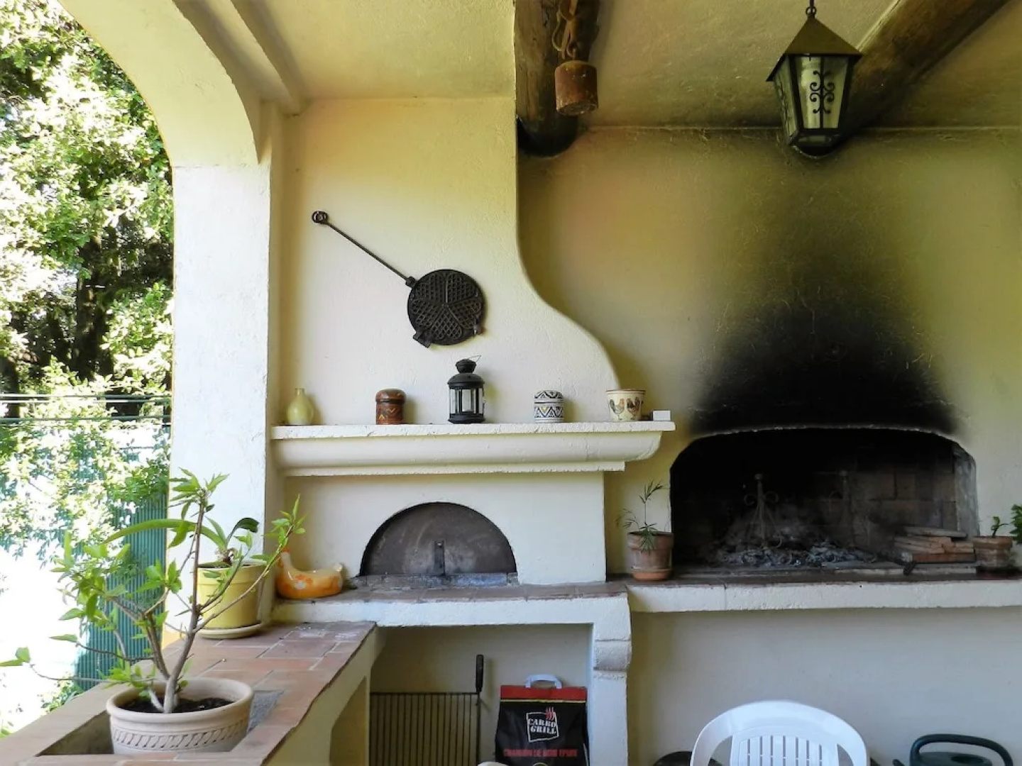 Sweet Holiday Home With a Large Lawn, Swimming Pool, Privacy and Close to Cute Villages