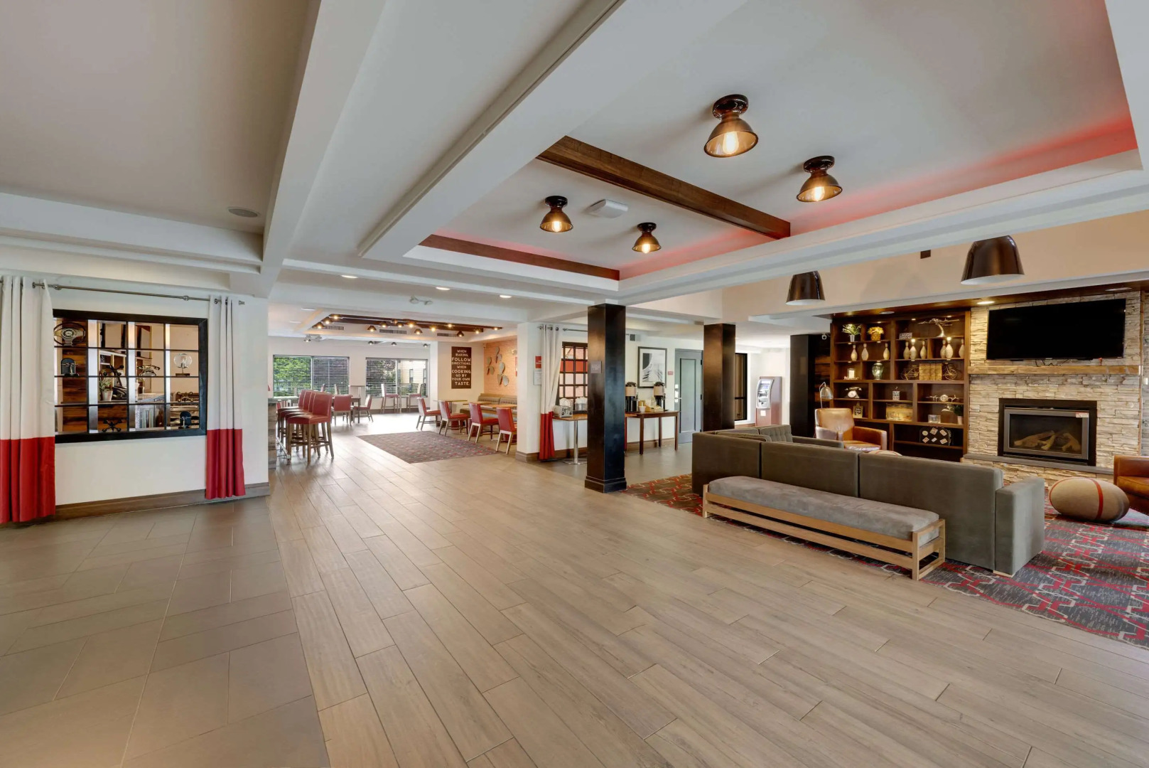 The Crossroads Hotel, Newburgh