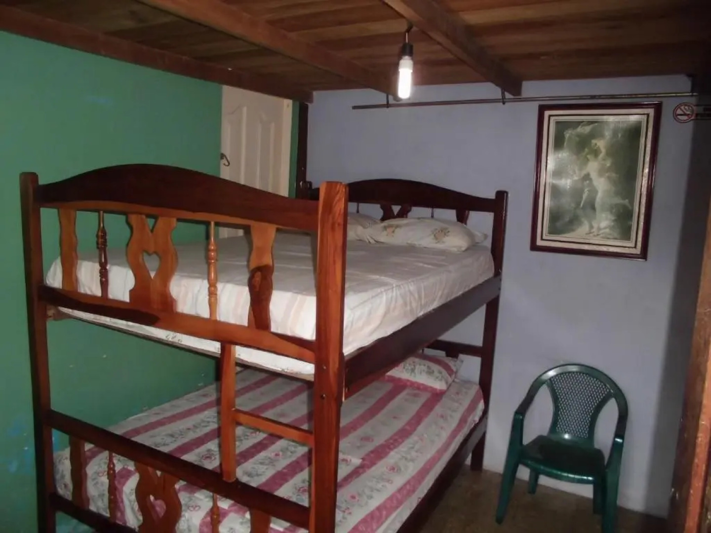 Hostal Camping Beach