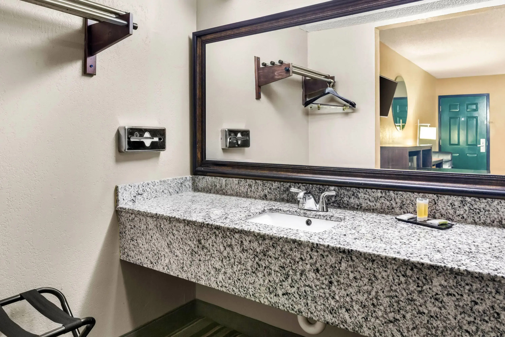 Super 8 by Wyndham Columbia