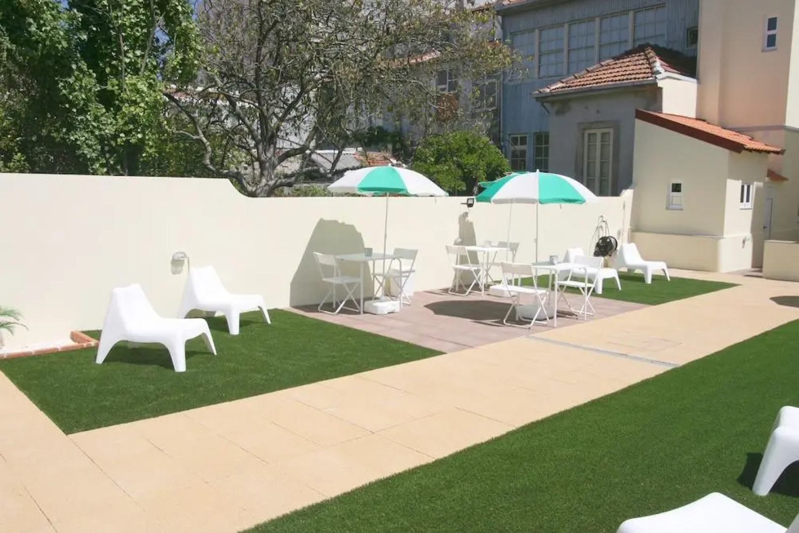 733 Costa Cabral Metro Residence