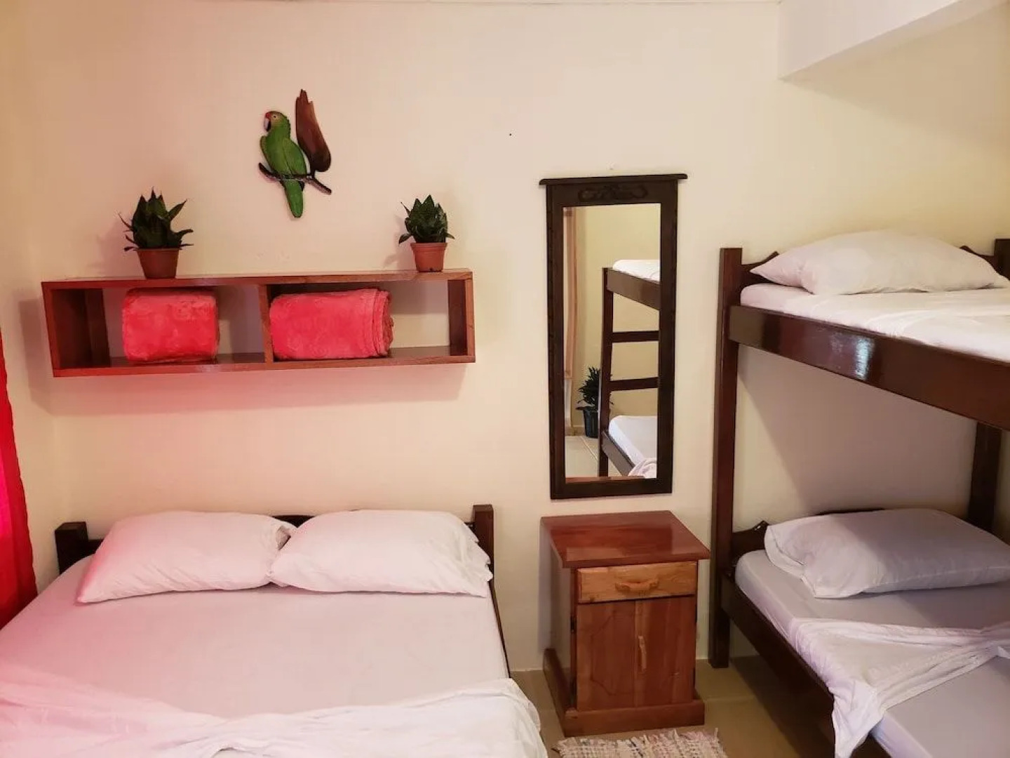 Cabinas Pura Vida Bed & Breakfast