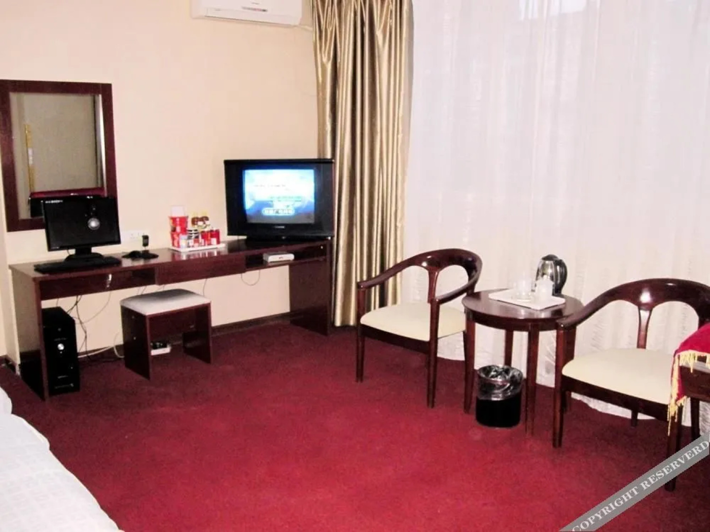 Xinhuazhou Hotel