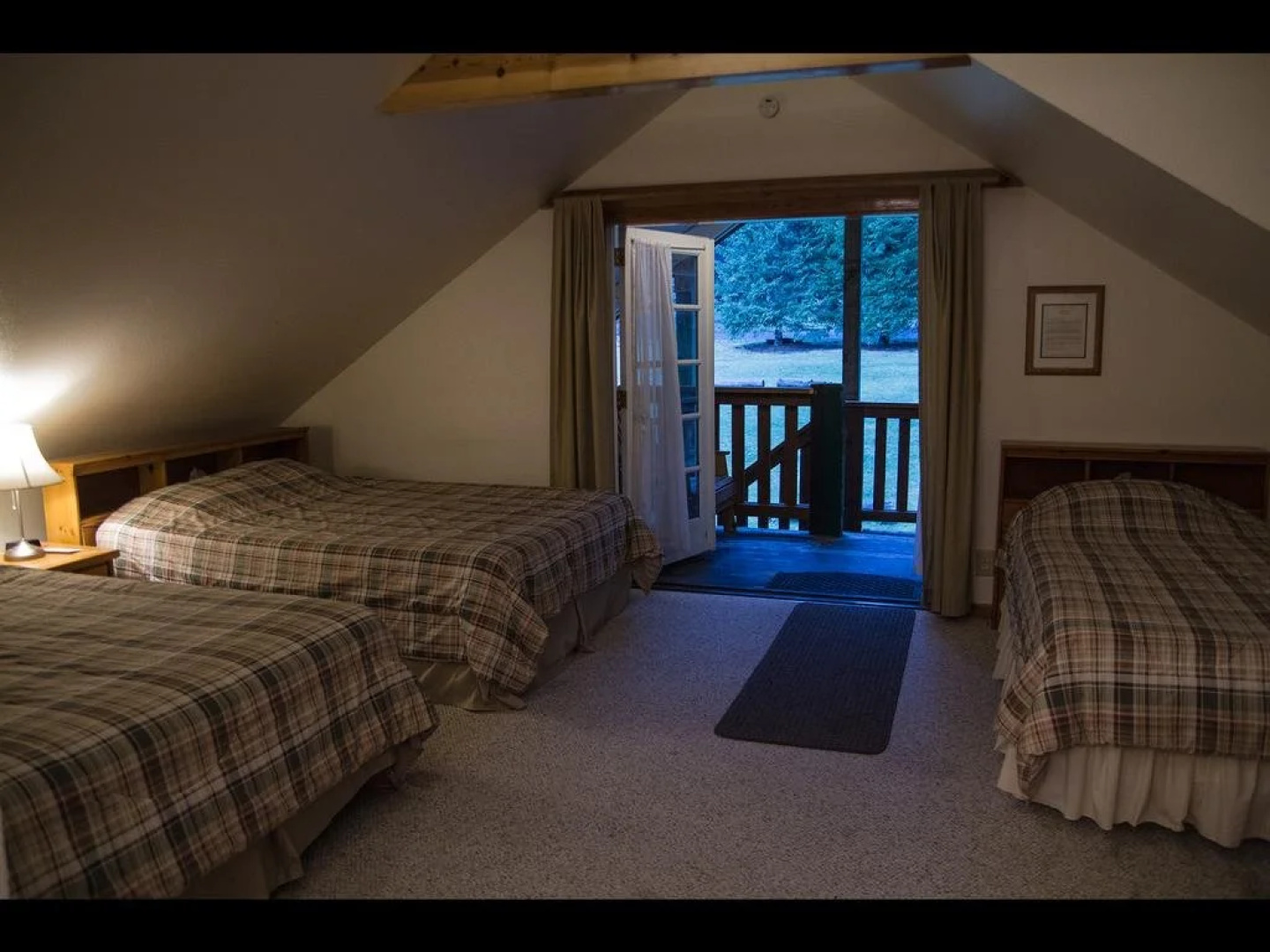 Whittaker's Motel & Historic Bunkhouse
