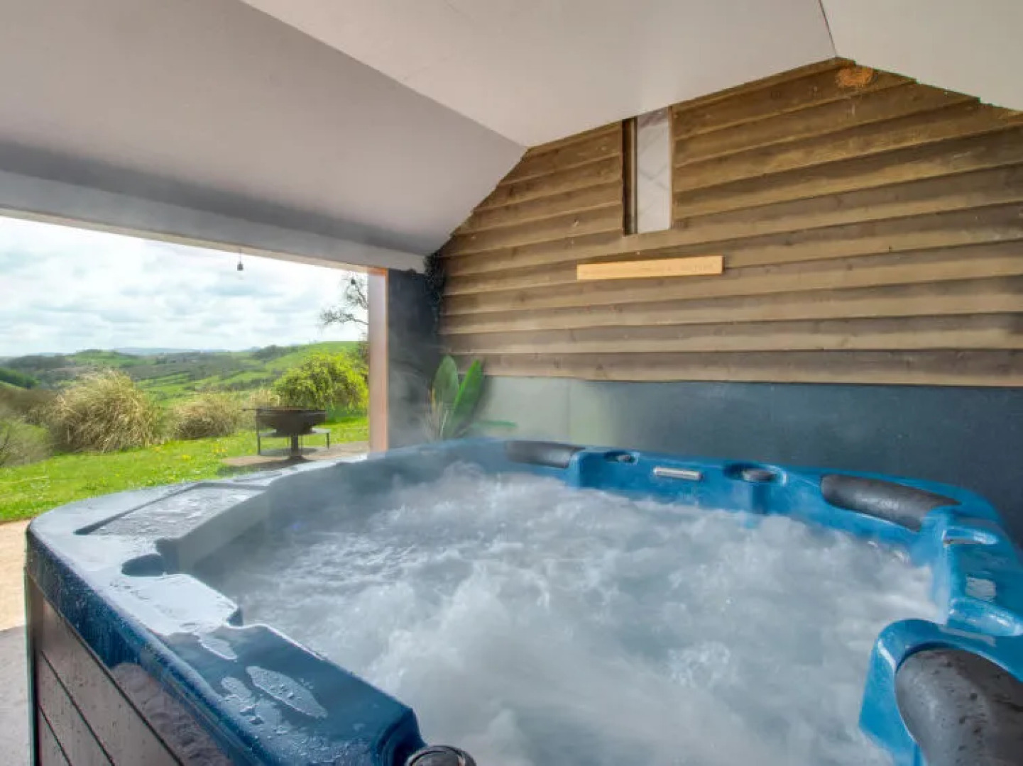 Holiday Home Y Barcud Coch