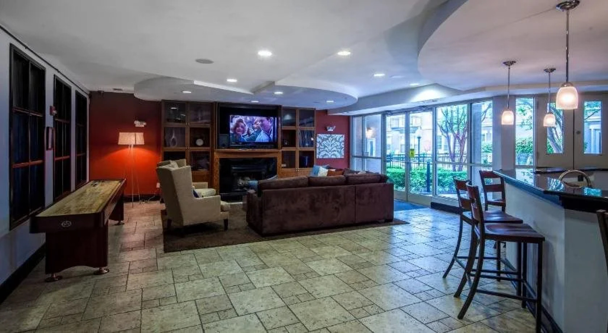 Stay Alfred on 4th Street