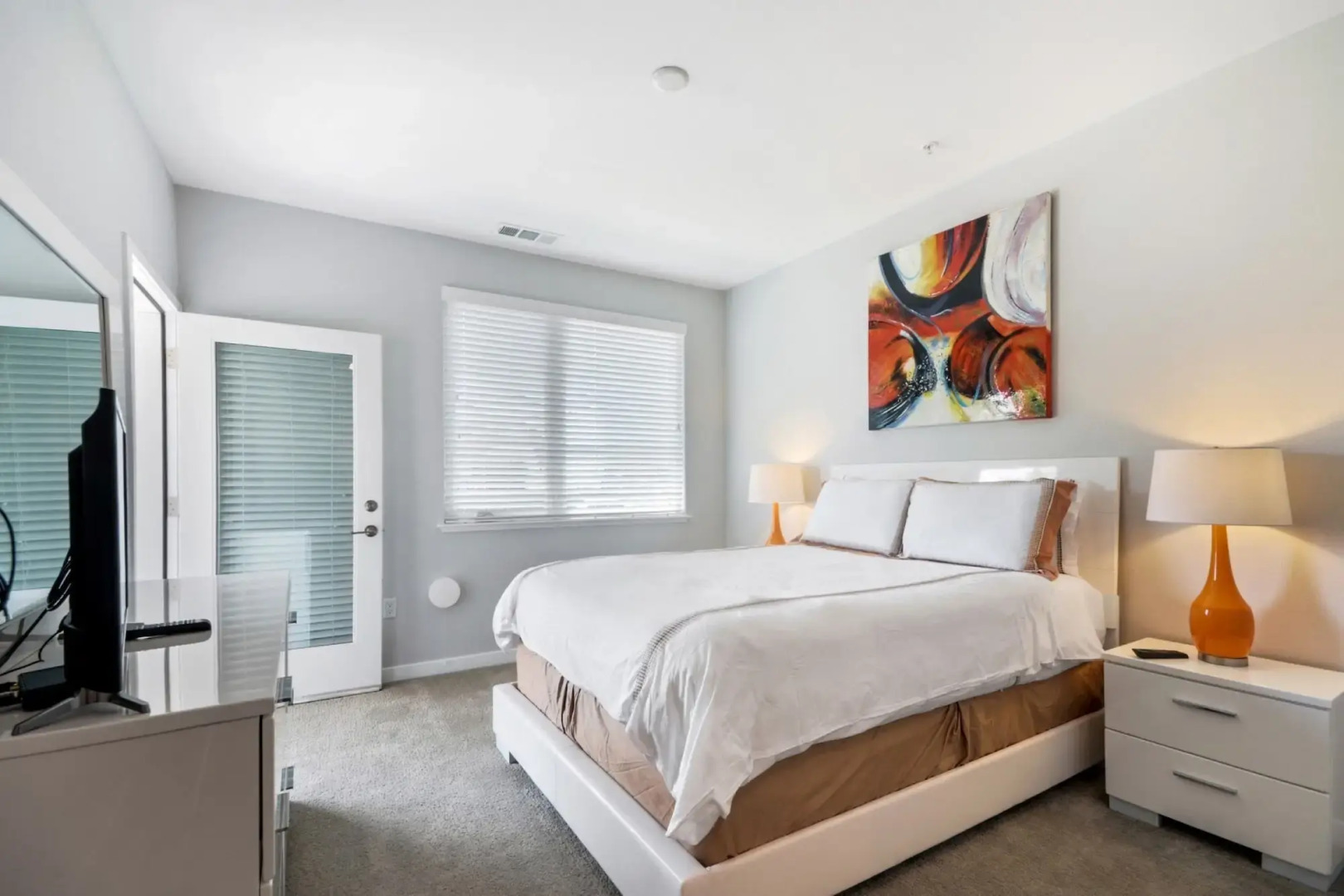 Bluebird Suites near Facebook HQ