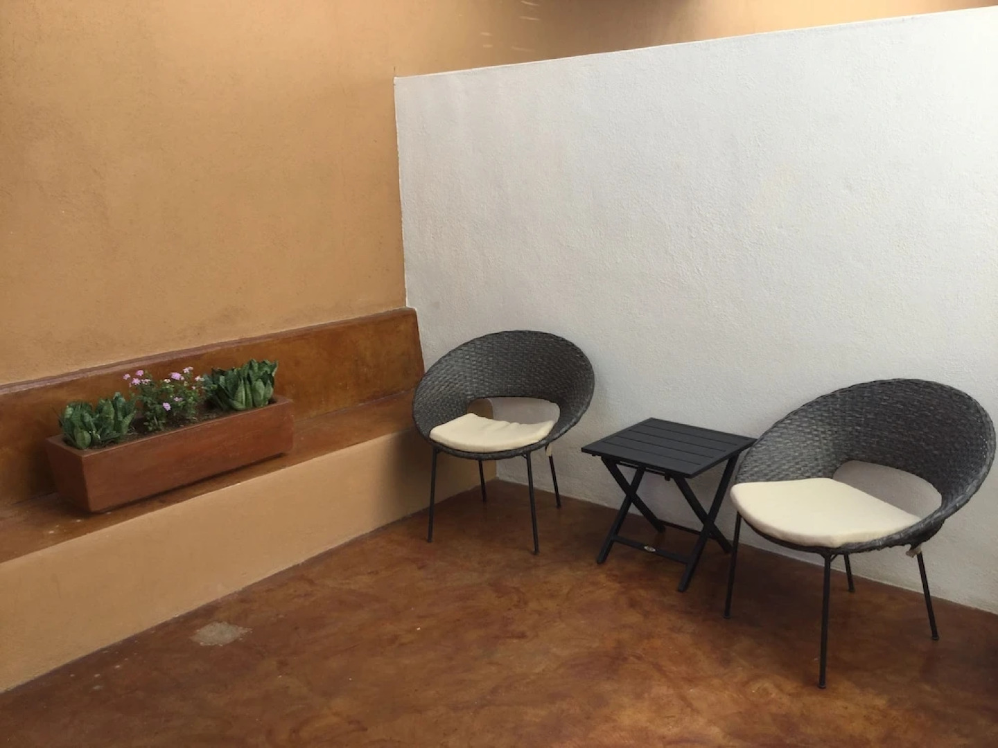 The Vibe Bed & Breakfast - Adults Only