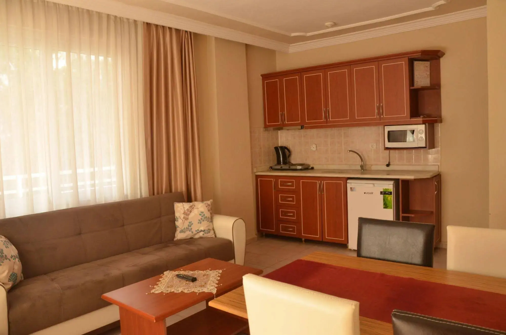 Twin Apart Hotel