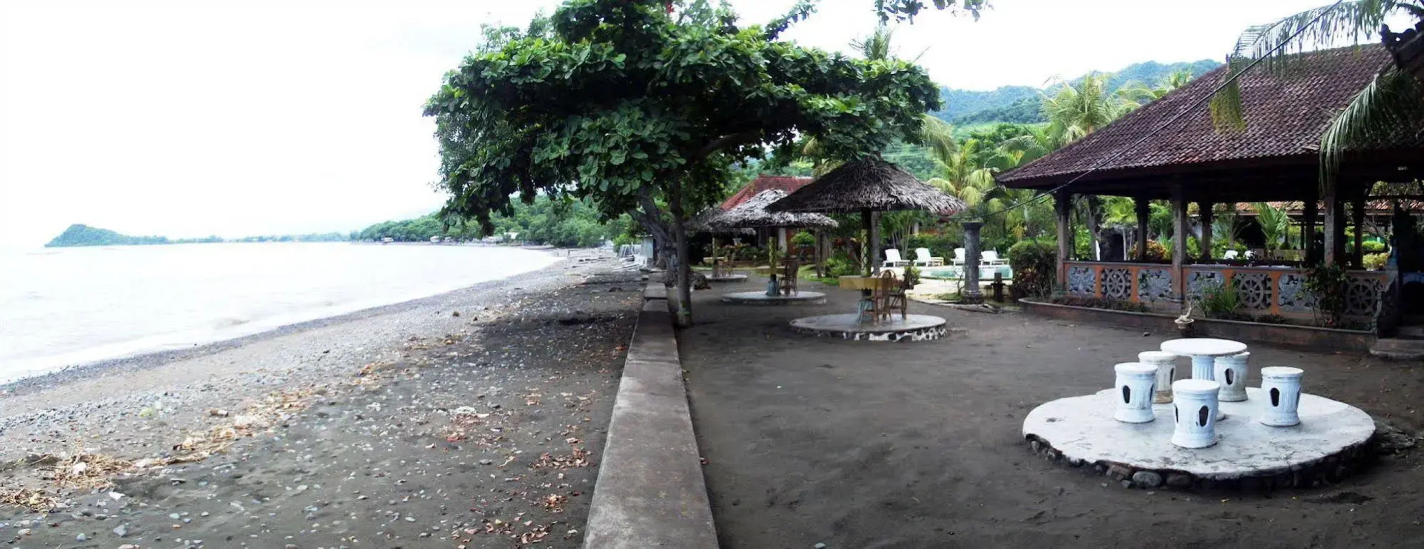 Segara Bukit Seaside Cottages