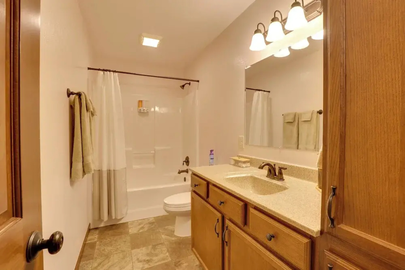 2 Mi to Downtown Sturgis: Quiet Ranch Home w/ View