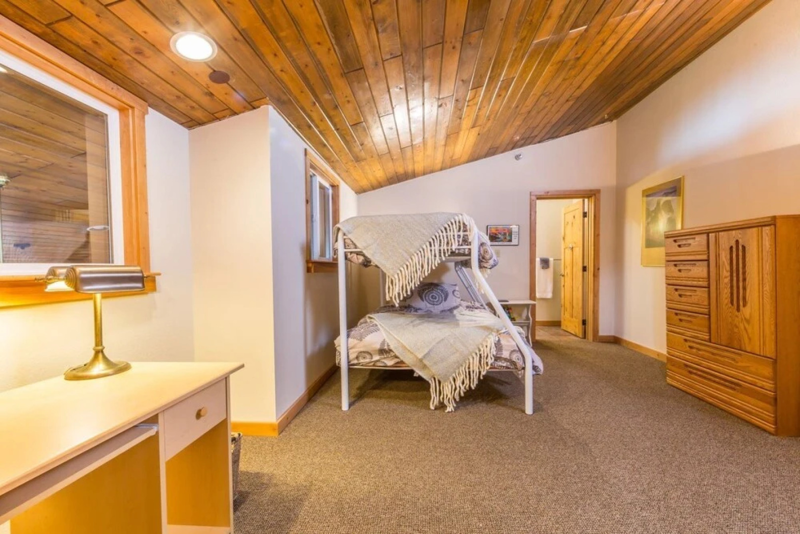 Big Sky - Skycrest 1733