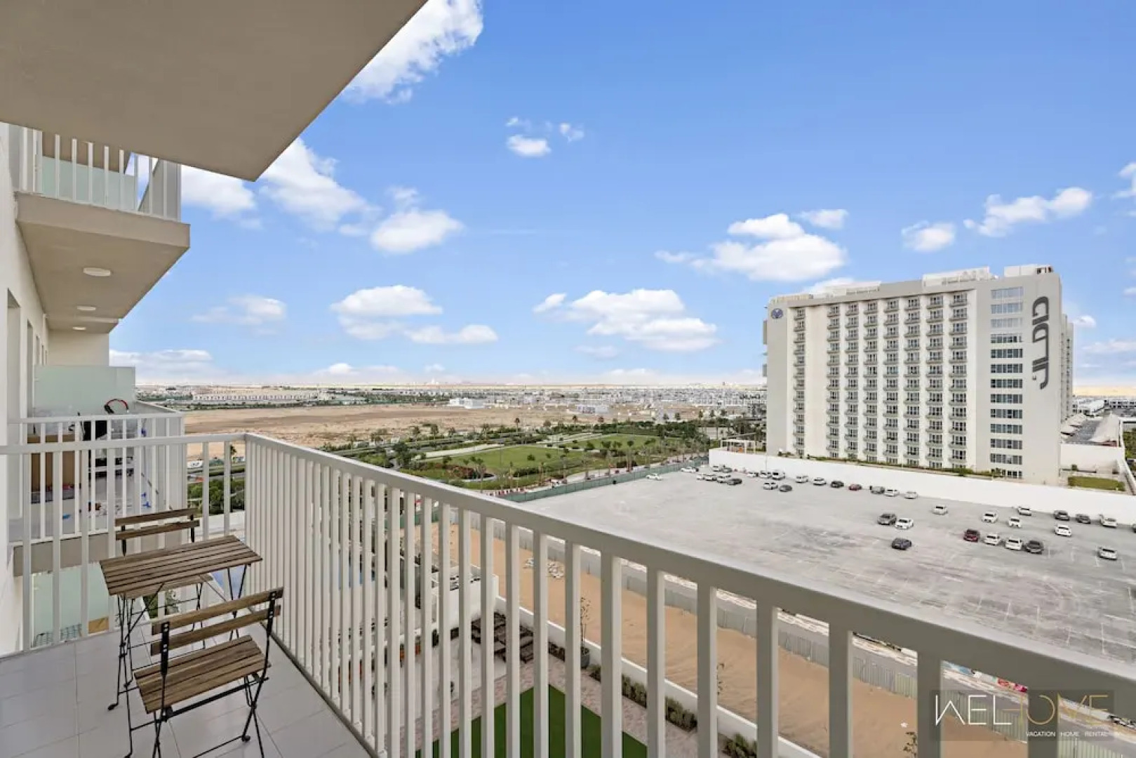 WelHome - Breathtaking View 1BR Apt in Damac Hills 2