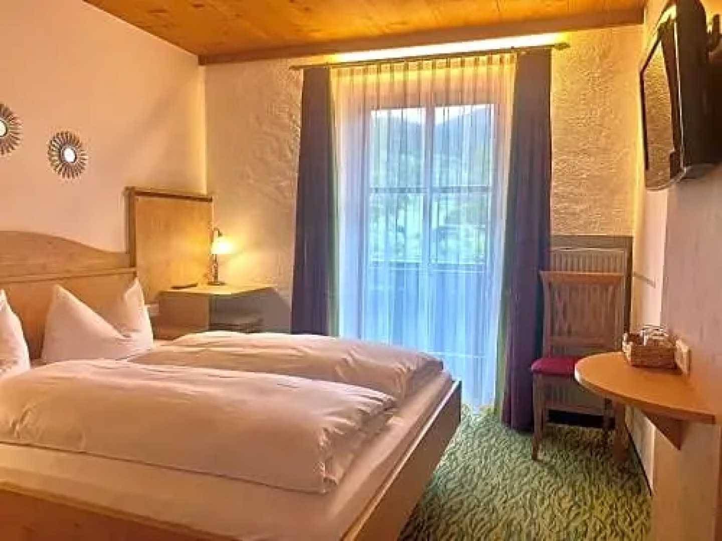 Das Maximilian by stayFritz - DZ Schliersee mit Garten, Naturpool und Frühstück