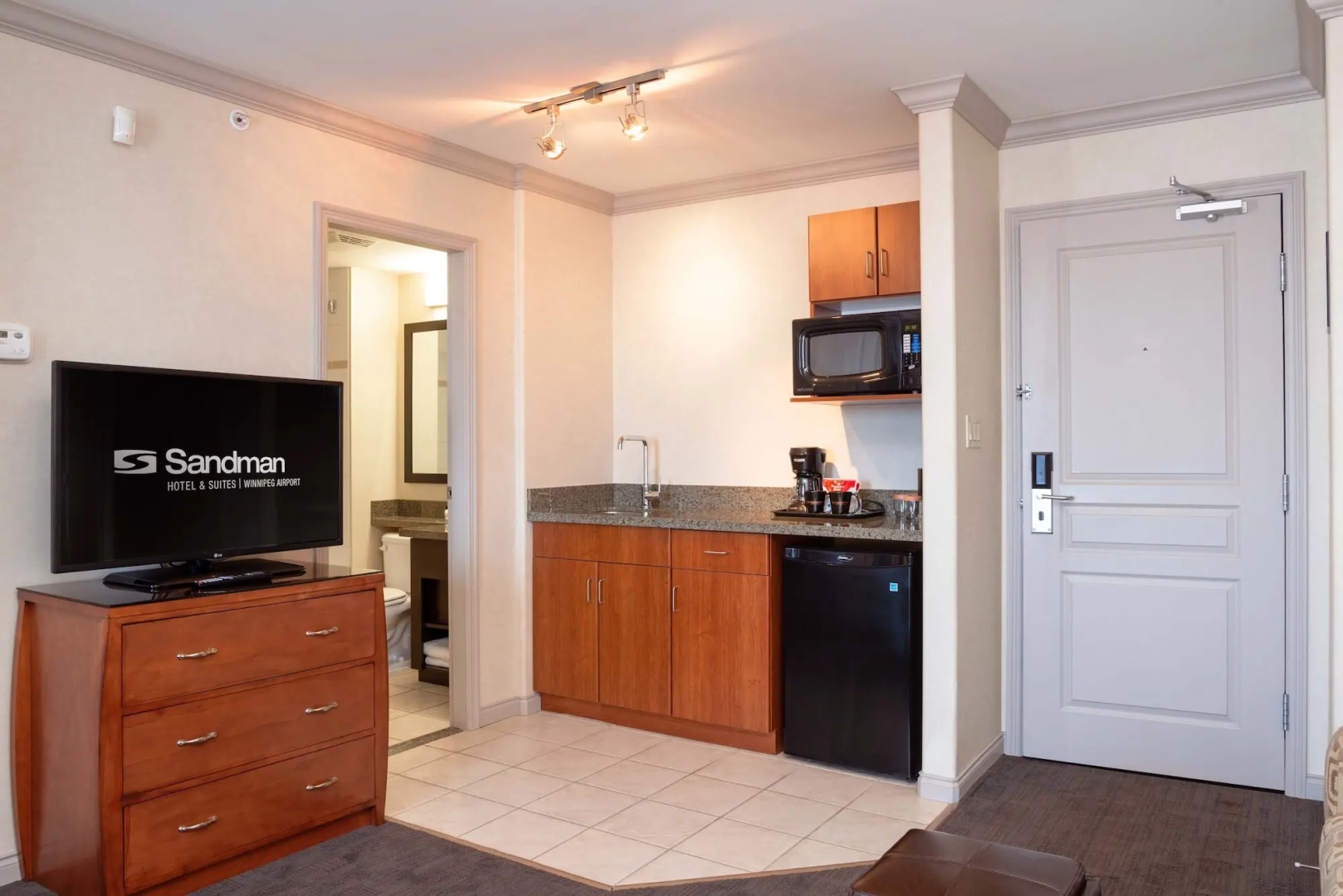 Sandman Hotel & Suites Winnipeg Airport