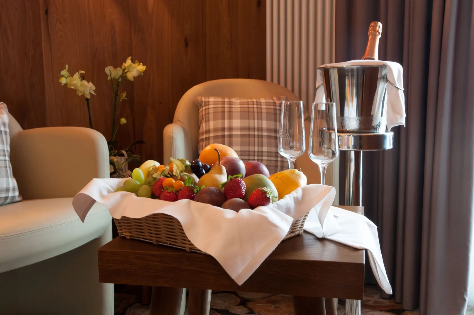 Alexander Charme Hotel