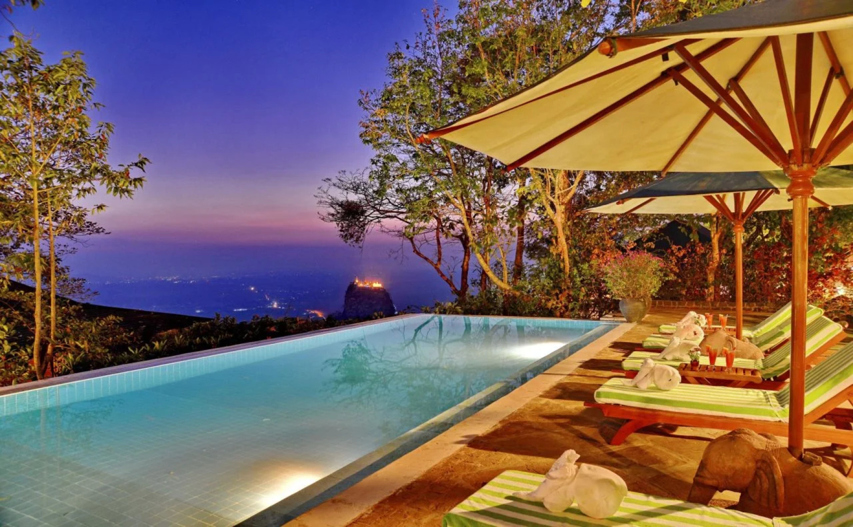 Popa Mountain Resort