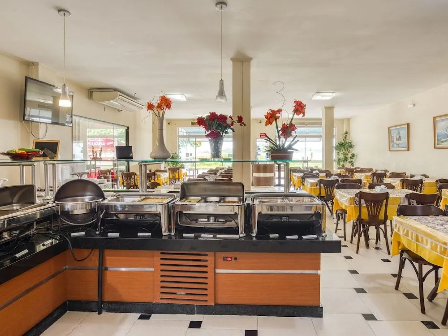 Piúma Palace Hotel, Lourdes