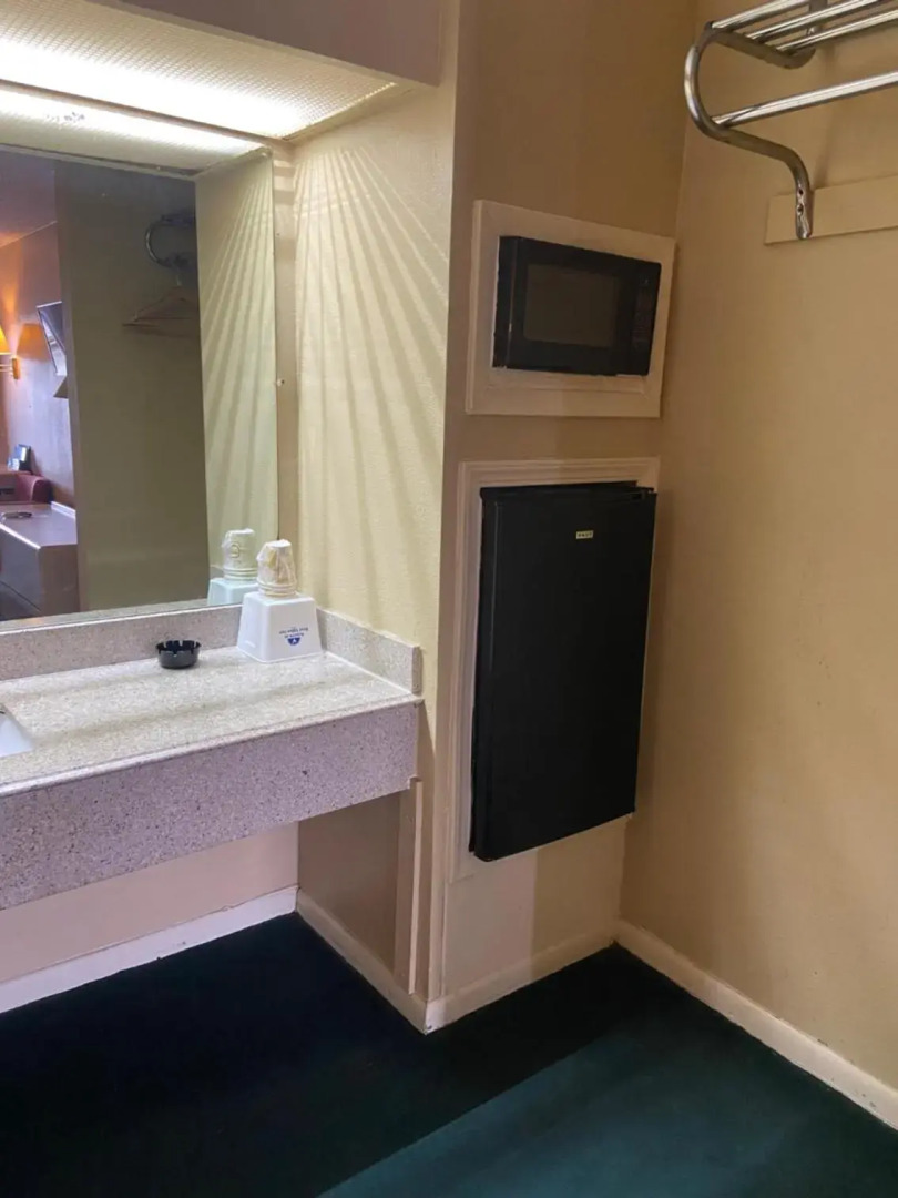 Americas Best Value Inn Meridian