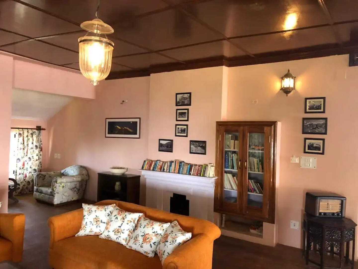 Tree of Life Grand Oak Manor, Binsar Wildlife Sanctuary