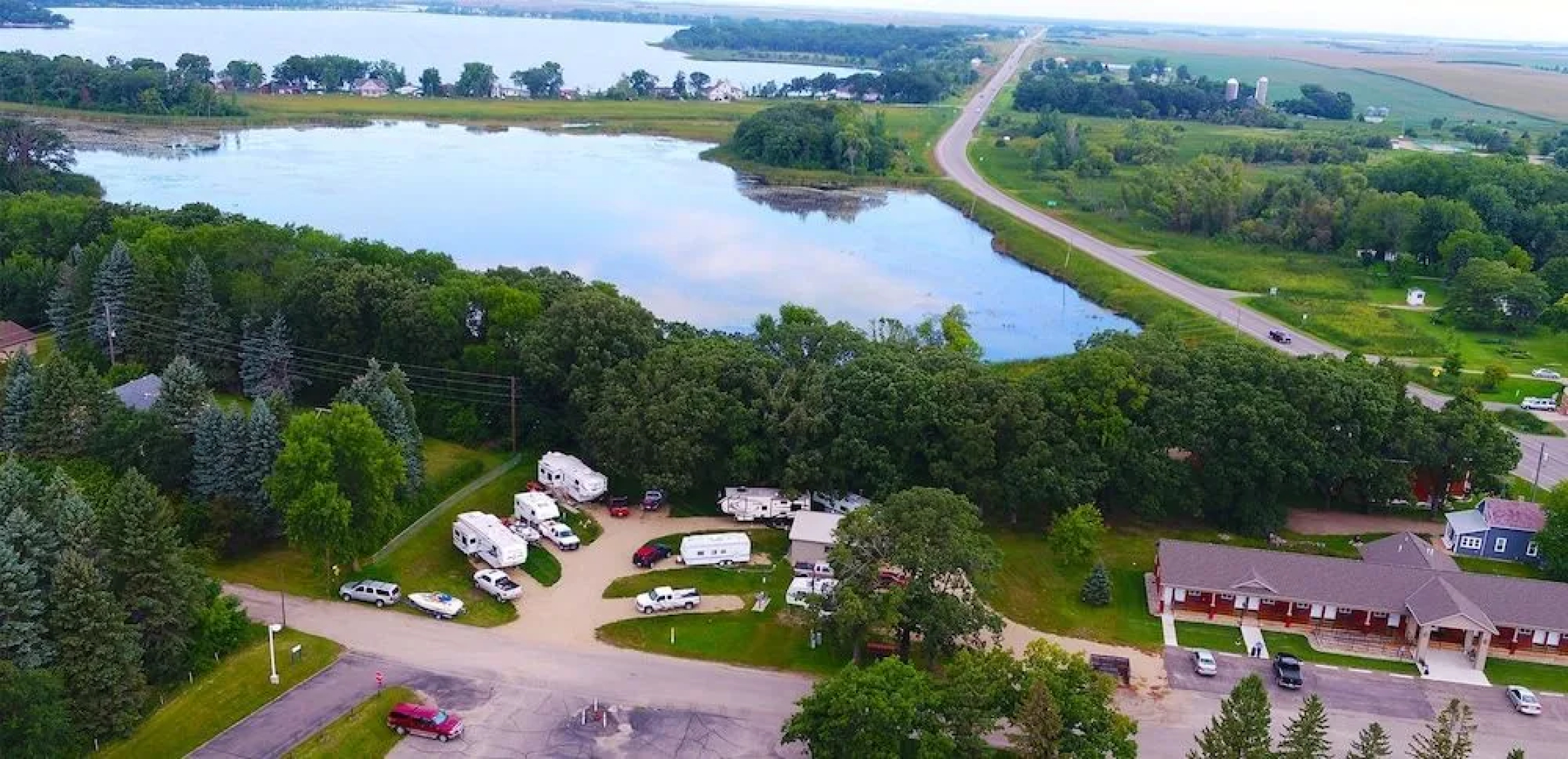 Battle Lake Inn and Suites