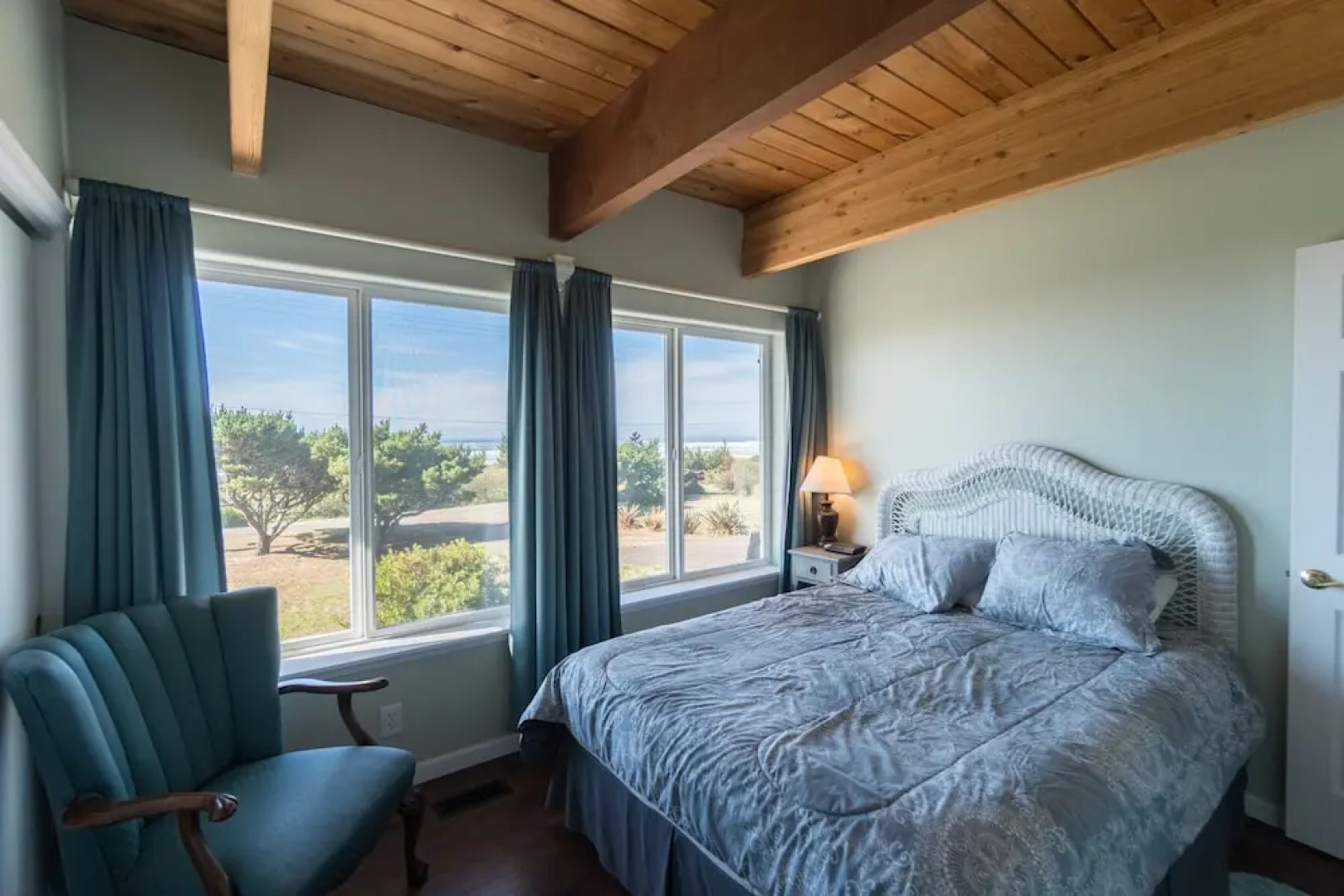 The Strand at Twin Rocks