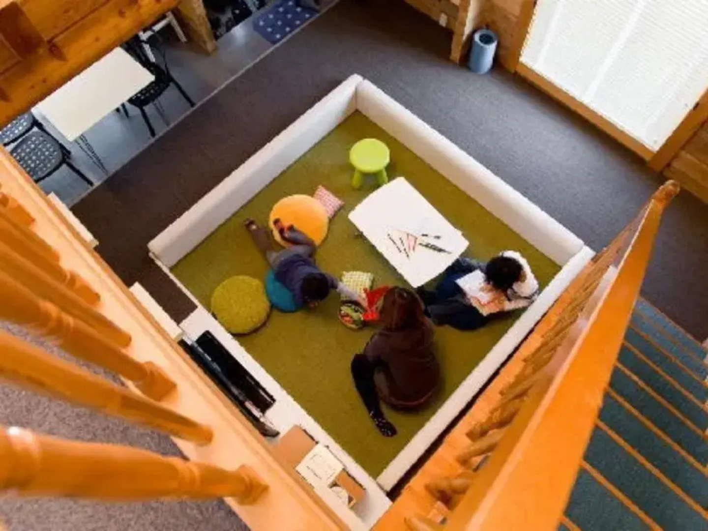 Holiday House Green Garden