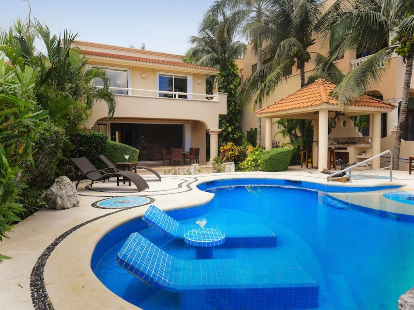 Villa Marinera 5br by Rmh