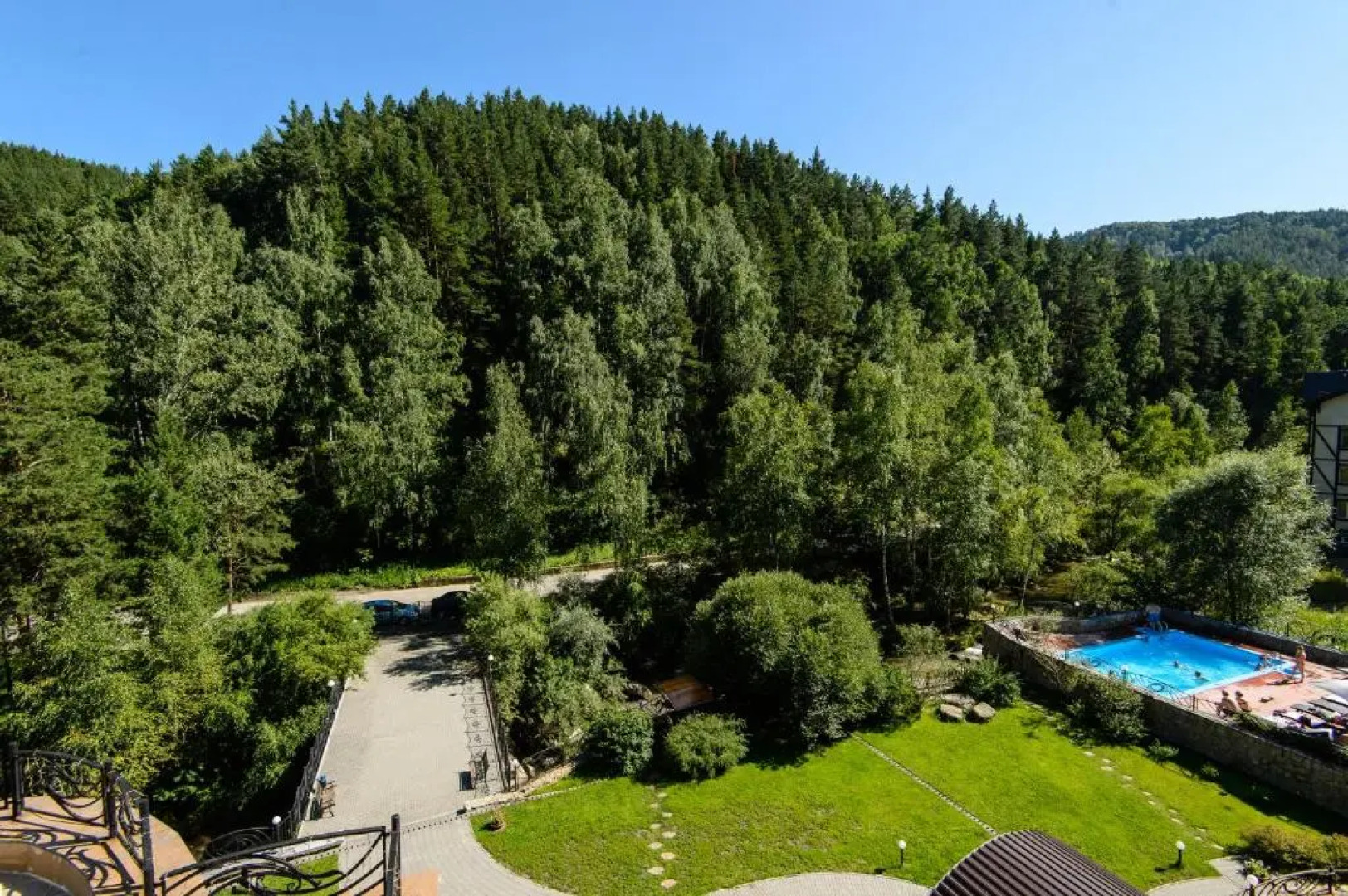 Отель Белокур