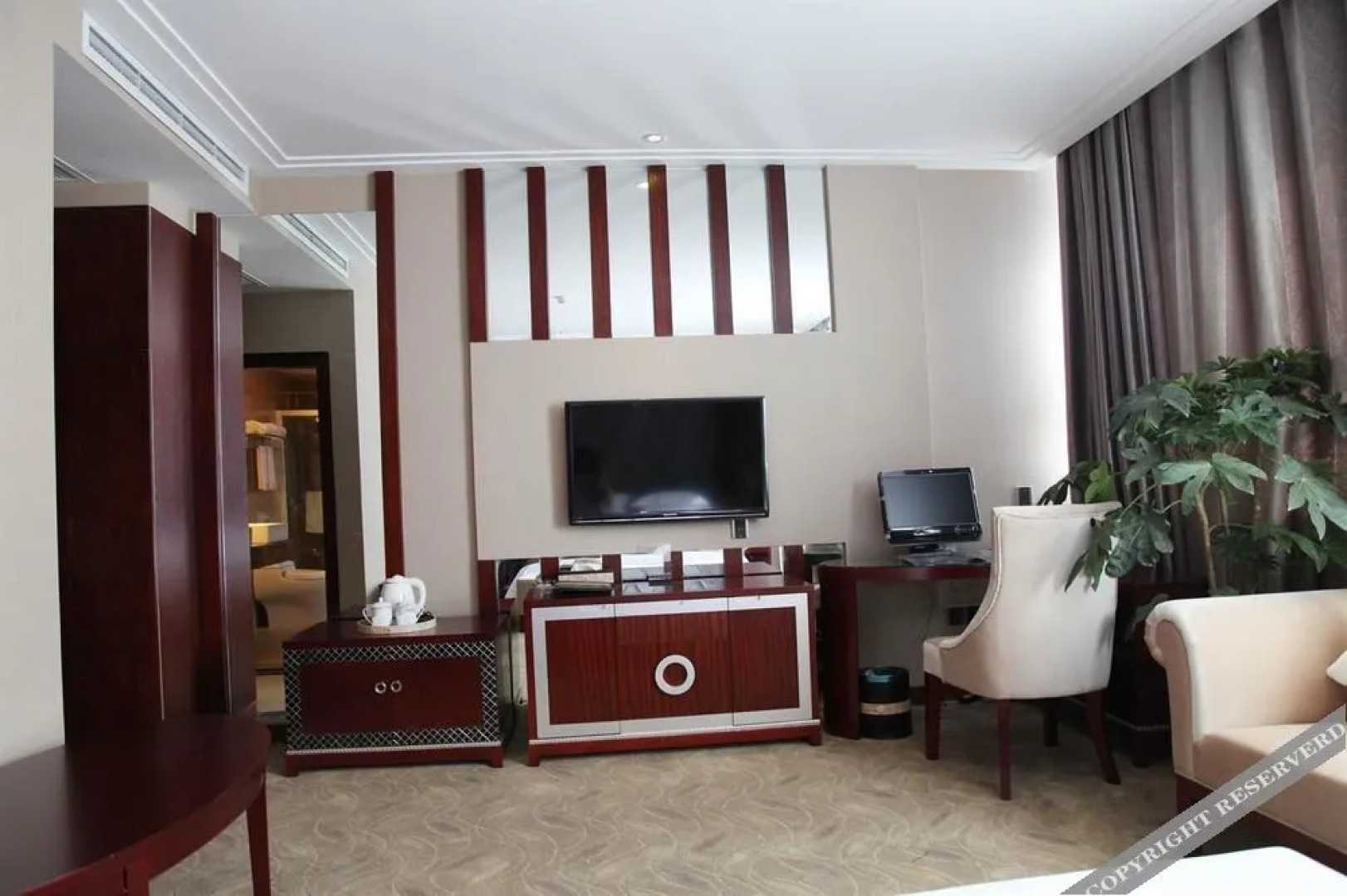 Tiancheng Holiday Hotel (Nanchong Renmin Garden)