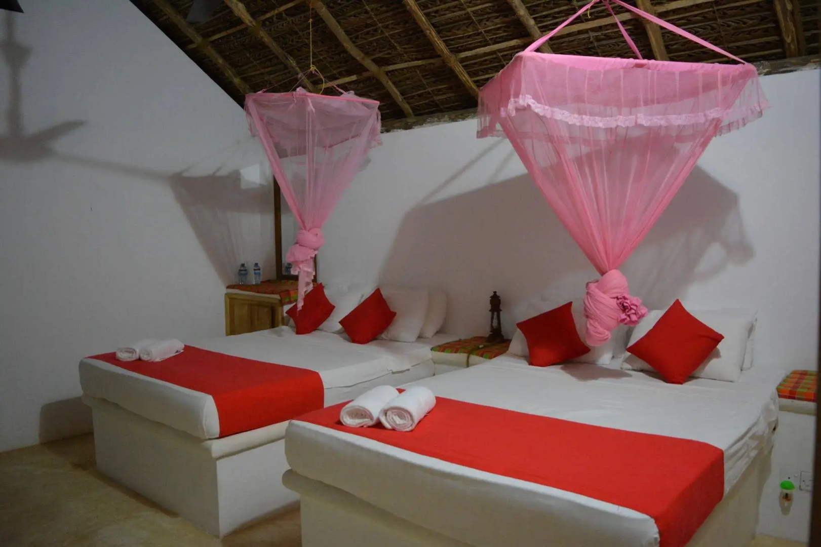 Roshanne Beach Resort