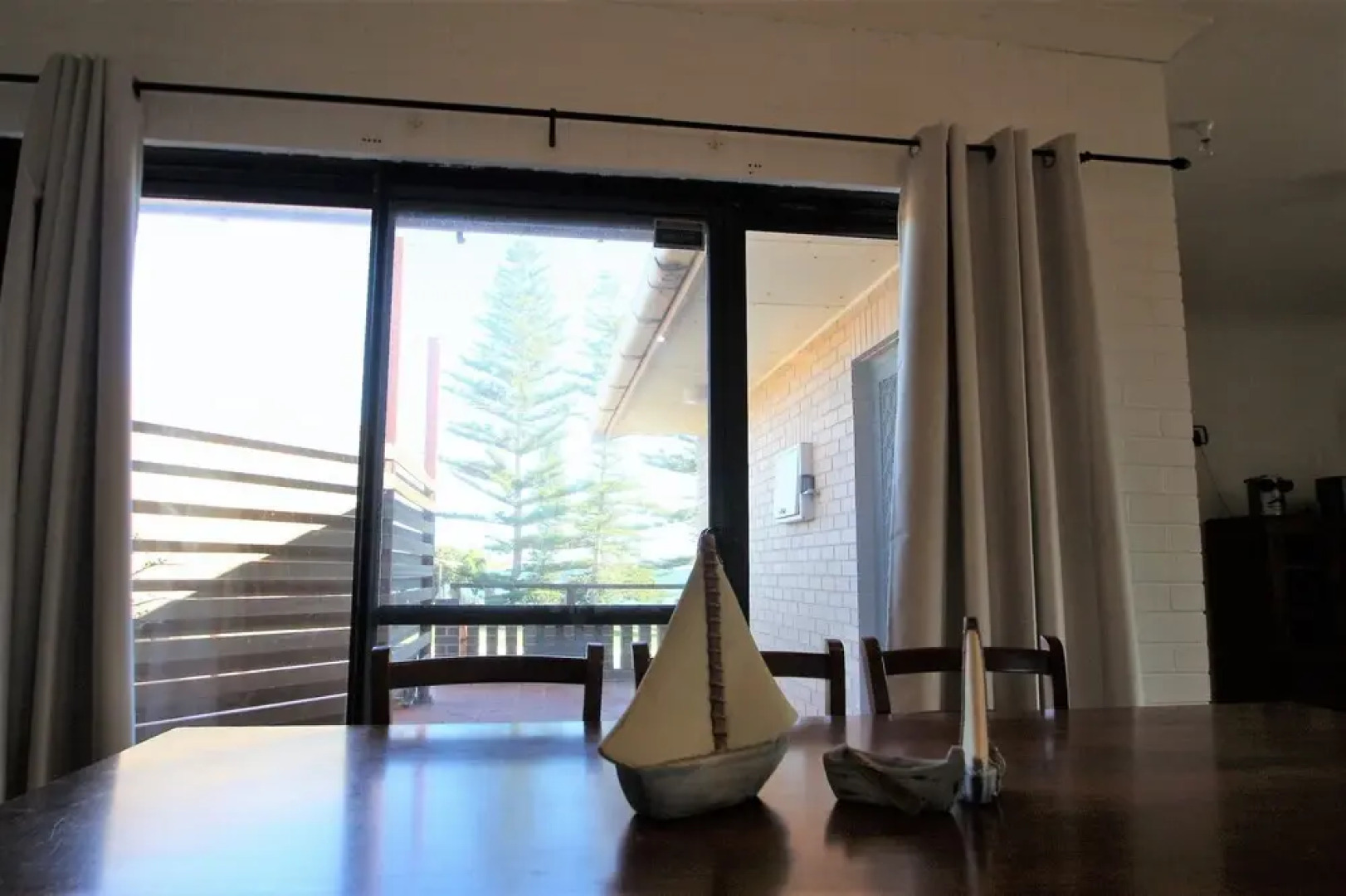 Pine Villas - Walk To Beach Ocean Views