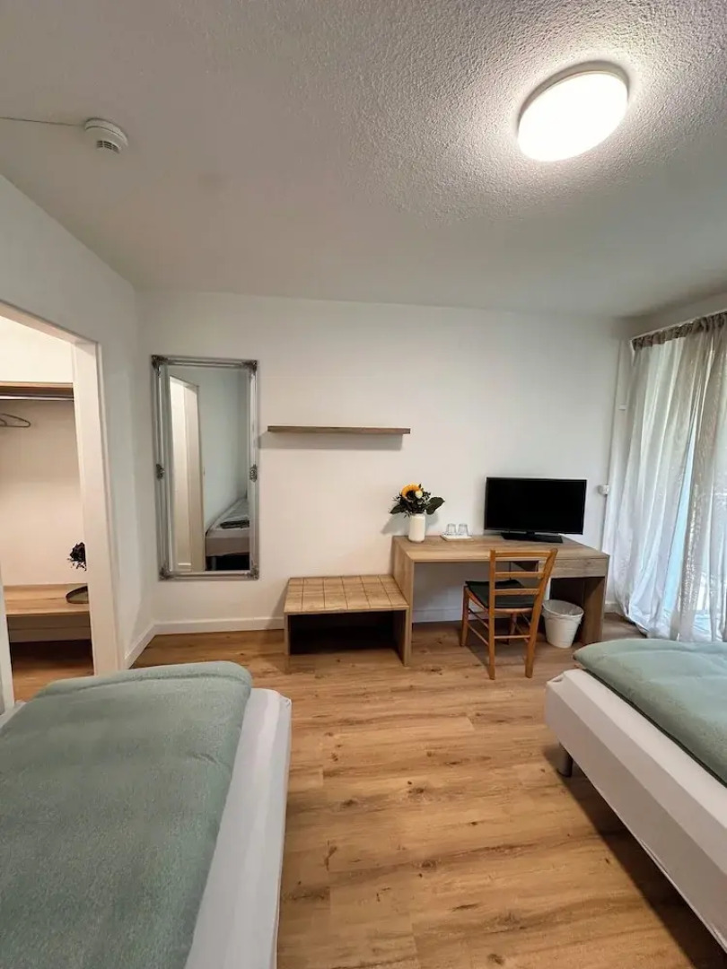 Business Hotel Riverside